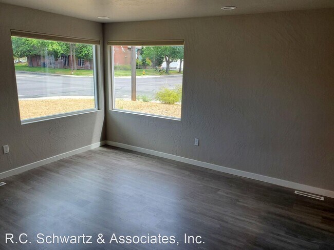 Foto del edificio - 2 br, 1 bath House - 2603 W Rowan Ave.