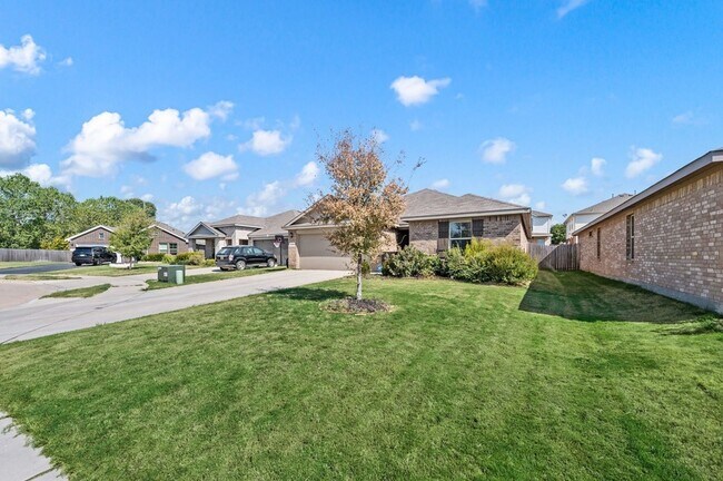 Foto del edificio - 3132 Newfield Ct
