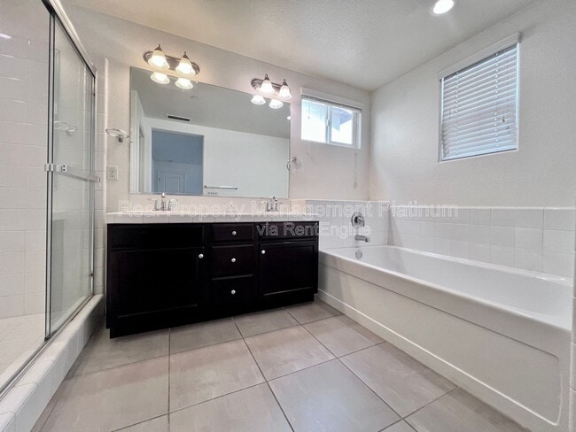 Foto del edificio - 2560 Daisy Dr