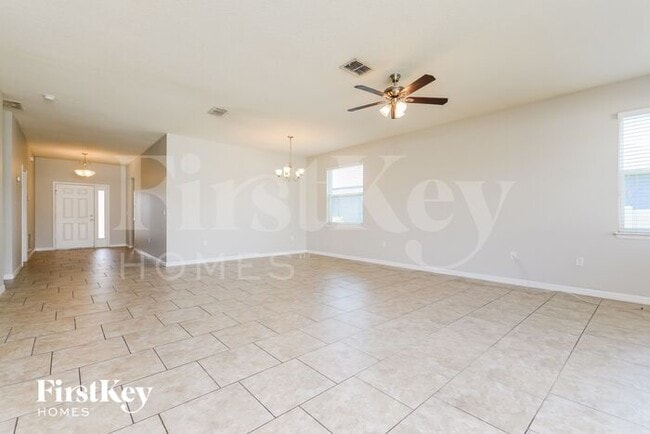 Building Photo - 1746 Sereno Dr