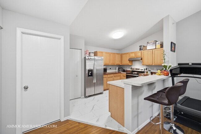 Foto del edificio - 148 Bertram Dr