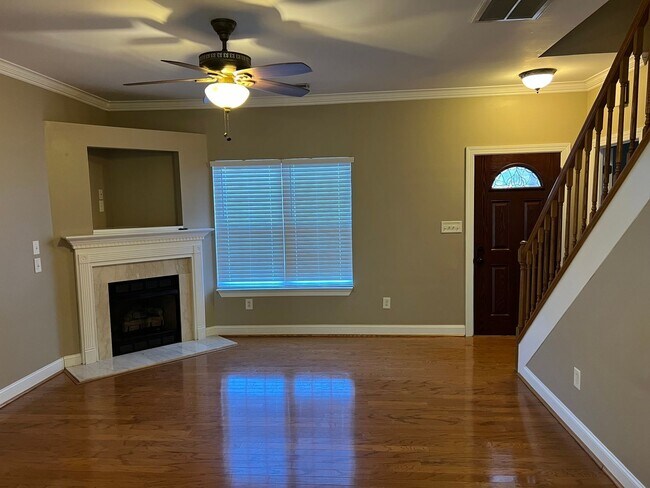 Foto del edificio - 3 Bedroom single family home in Indian Trail
