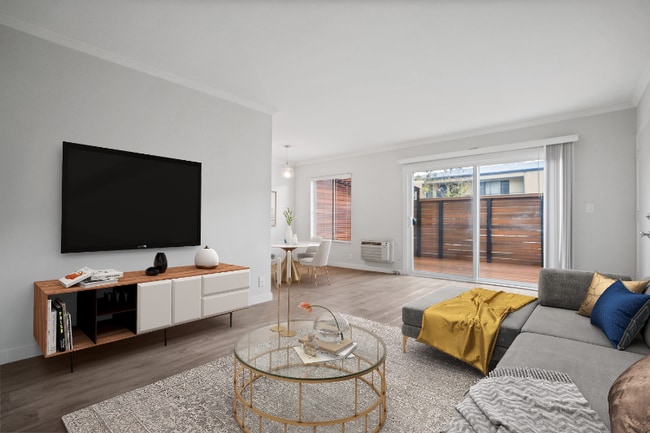 Building Photo - 10203 Tabor St