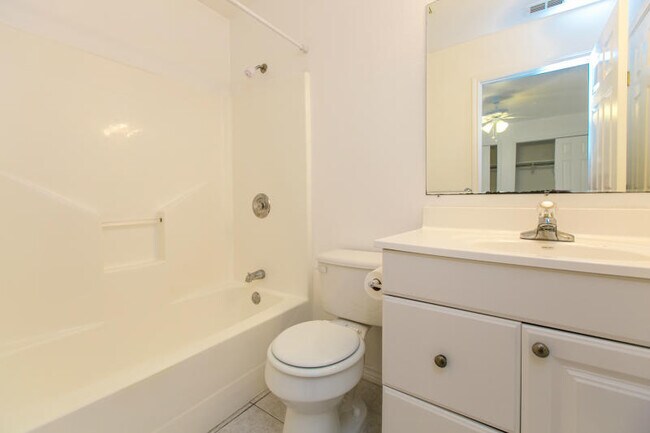 Foto del edificio - 418 Knickerbocker St