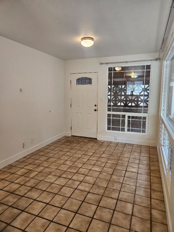 Building Photo - 444 S Kamehameha Ave