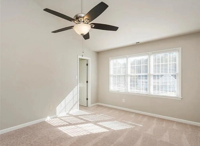 Building Photo - 824 Lockesley Ln