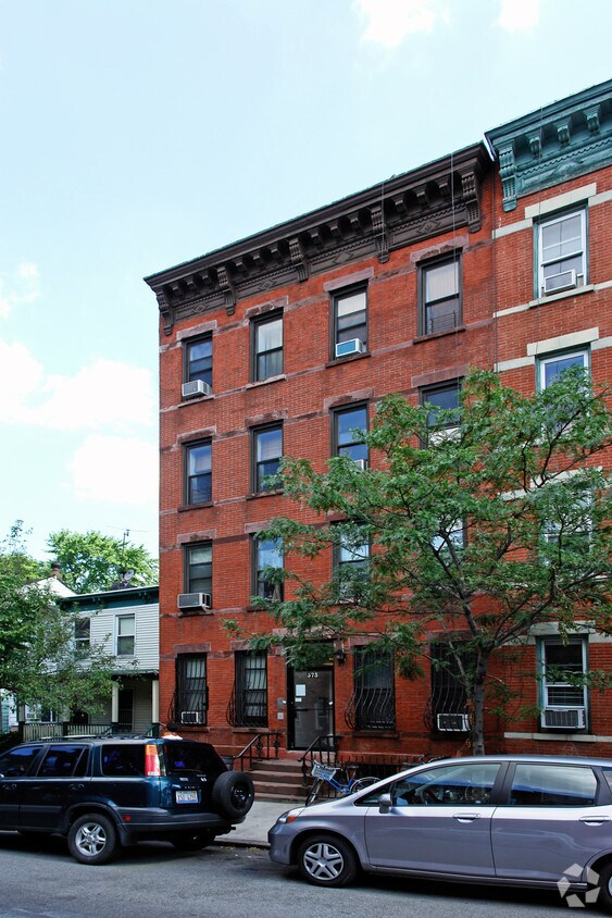 Primary Photo - 373 13th St