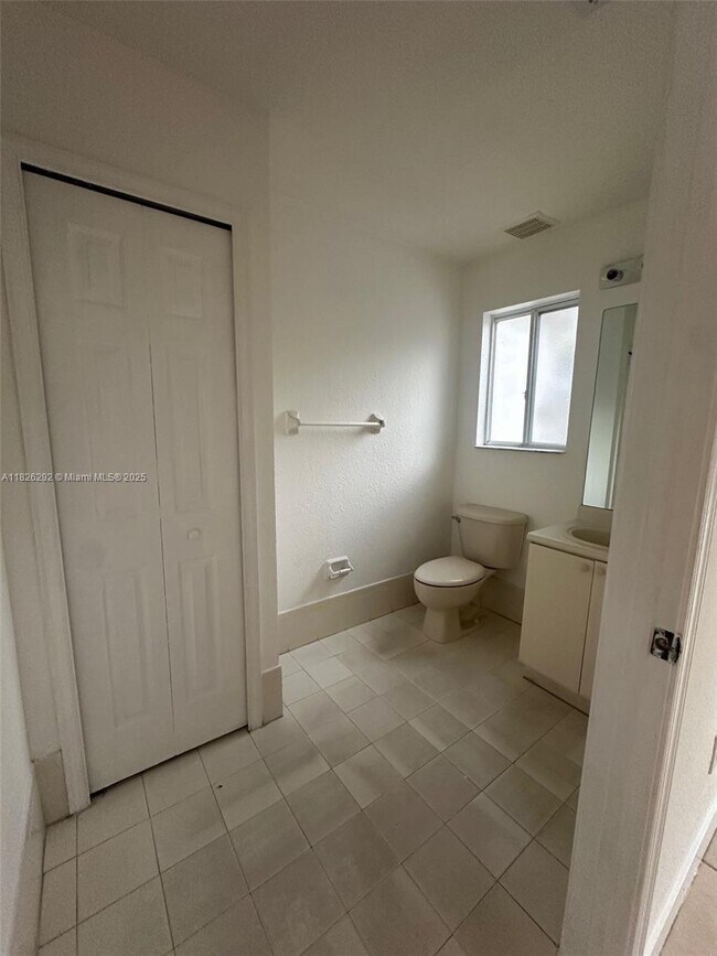 Foto del edificio - 7375 NW 173rd Dr