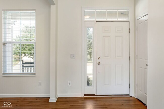 Building Photo - 6192 Bayard Dr