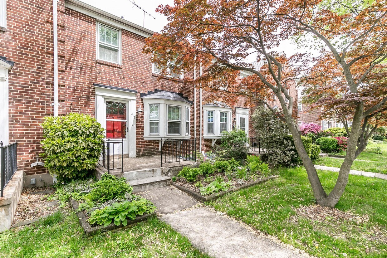 Primary Photo - 412 Dumbarton Rd
