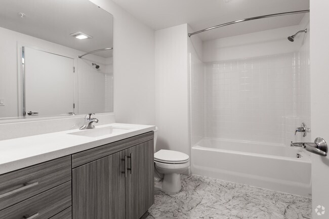 1HAB, 1BA - 720 ft² - Coliseum Connections