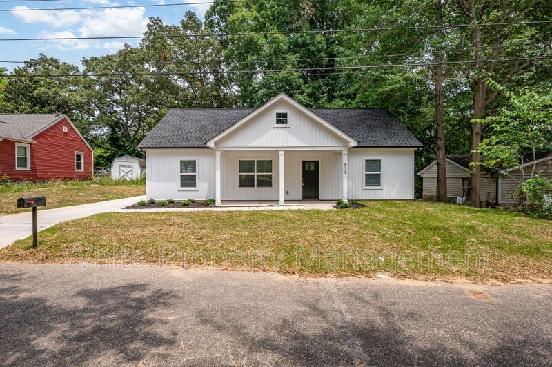Primary Photo - 412 Hampton Street