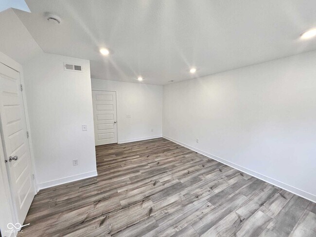Building Photo - 13727 Gatsby Dr