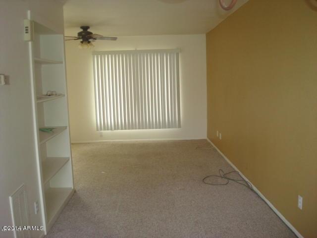 Foto del edificio - 6512 S McAllister Ave