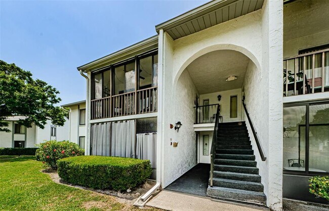 Foto del edificio - 1151 Pine Ridge Cir W