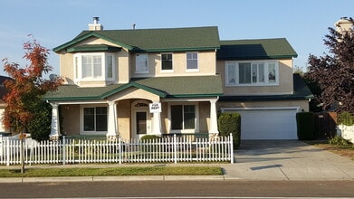 Building Photo - 267 W Springer Dr Building Photo - 267 W Springer Dr