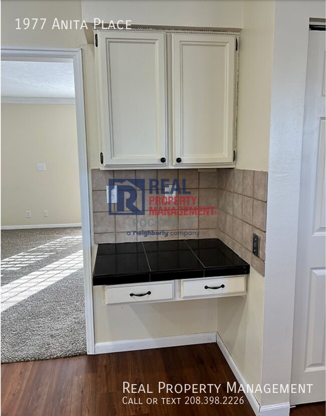 Building Photo - 4 Bed 3 Bath - 2 Car garage Highland Home ...