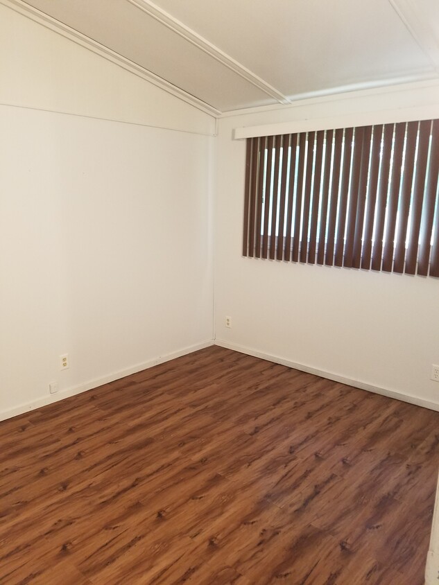 Bedroom 2 - 815 Elm St