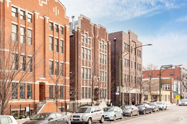 Foto del edificio - 3709 N Ashland Ave