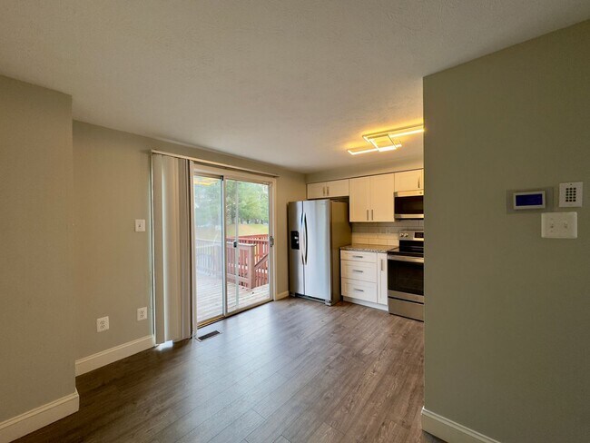 Foto del edificio - Charming 2 Bedroom/2 Bathroom Townhome in Windsor Mill, MD!