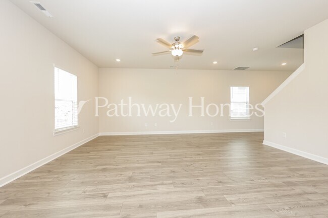 Foto del edificio - 3440 Quintana Dr