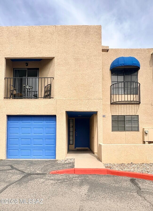 Building Photo - 240 E Pastime Rd
