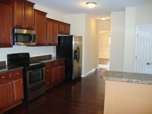 Foto del edificio - Stunning 2 Story Home with Open Kitchen