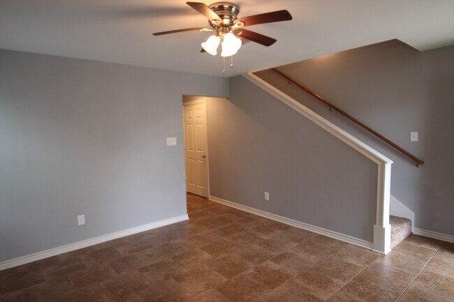 Foto del edificio - West Charnwood Duplex