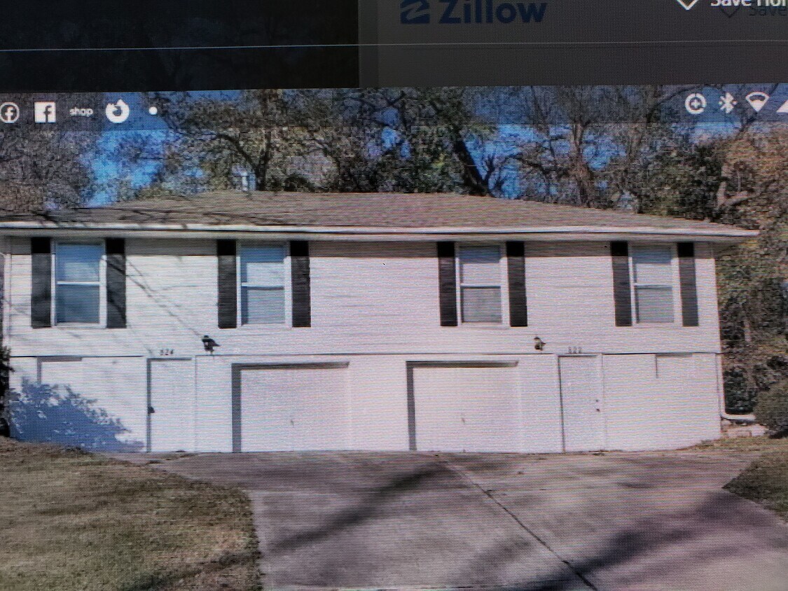 Primary Photo - 824 S Emery St