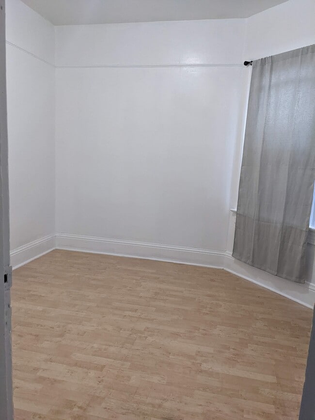 Bedroom - 130 Valparaiso St