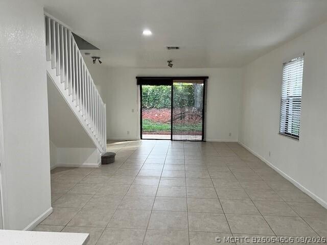 Foto del edificio - 4150 Forest Dr