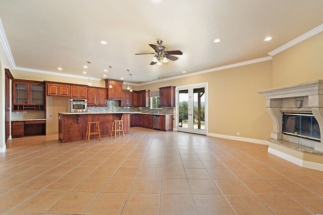 Foto del edificio - Wine Country Home with Gorgeous Views! Ranch Style One Story, 3+ Acres, 4Br/4Ba, Granite, Stainle...