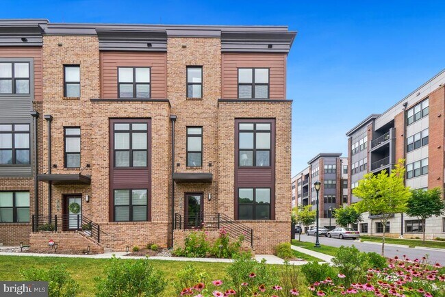 Foto del edificio - 3104 Royal Fern Pl