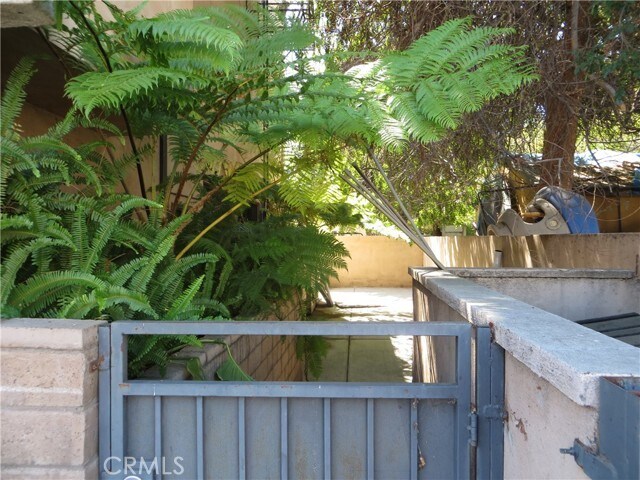 Foto del edificio - 5555 Carpenter Ave