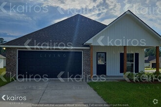Building Photo - 22869 Monterey Ave