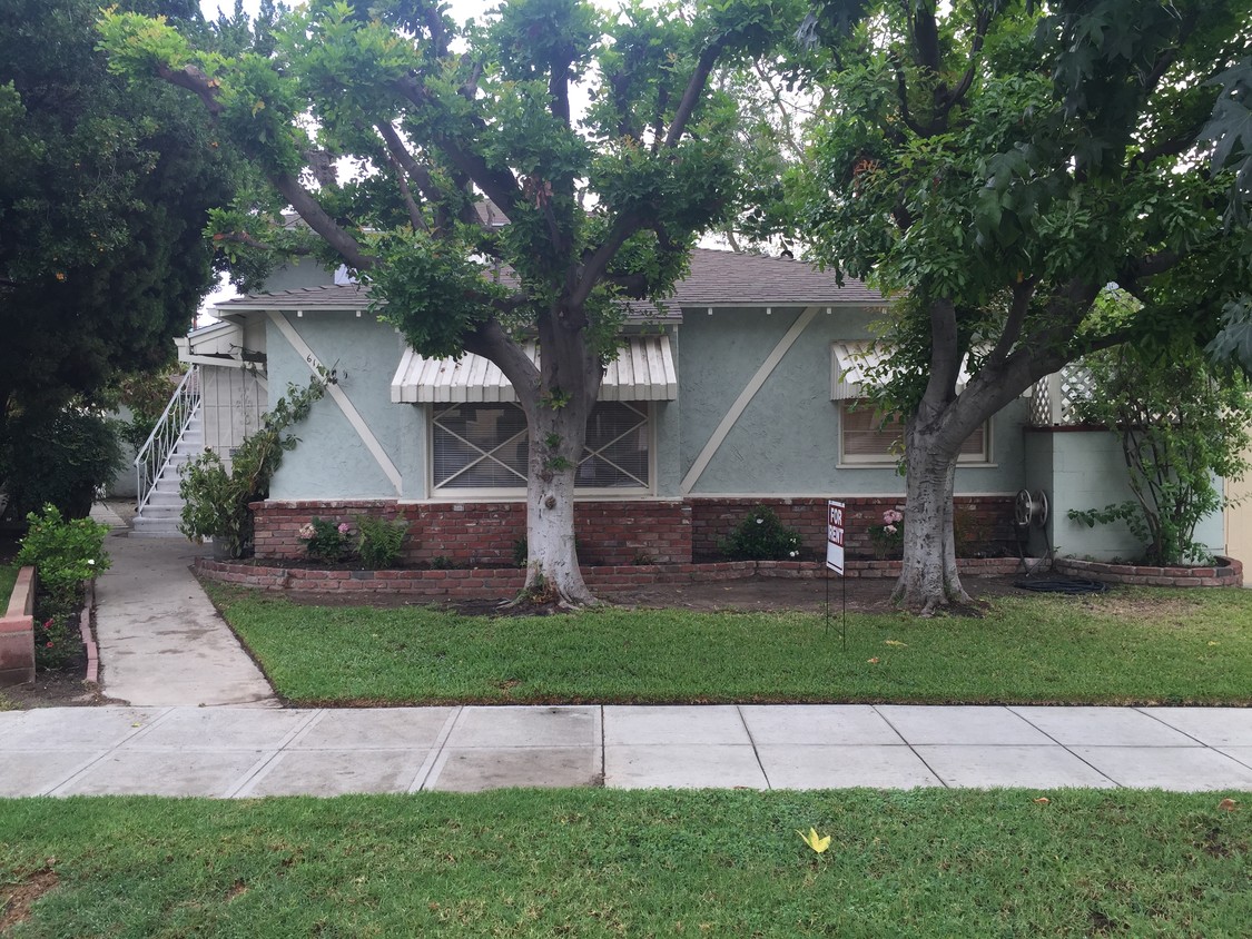Foto principal - 614 S Main St
