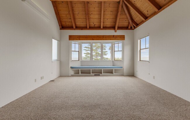 Foto del edificio - Ocean View Condo in Pacific Grove