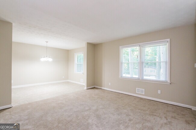 Building Photo - 418 Smyrna Powder Springs Rd SW