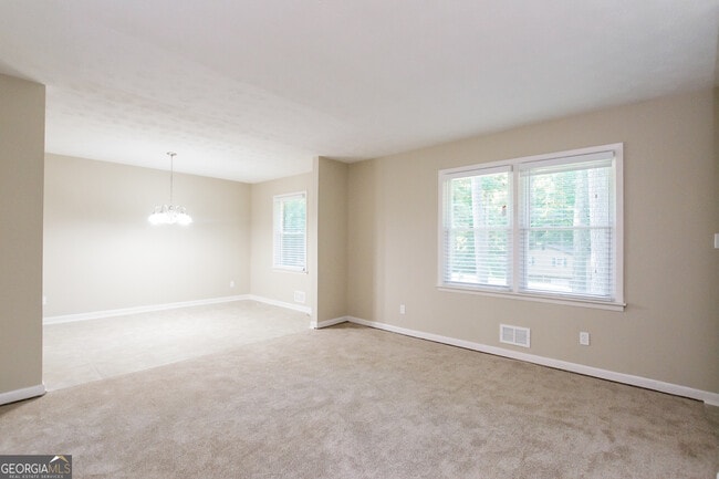 Foto del edificio - 418 Smyrna Powder Springs Rd SW