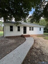 Building Photo - 12509 Beach Rd