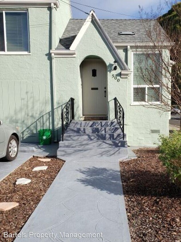 Primary Photo - 1 br, 1 bath House - 500 Civic Center