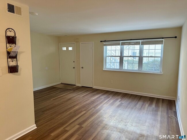 Building Photo - 26 Prospect St