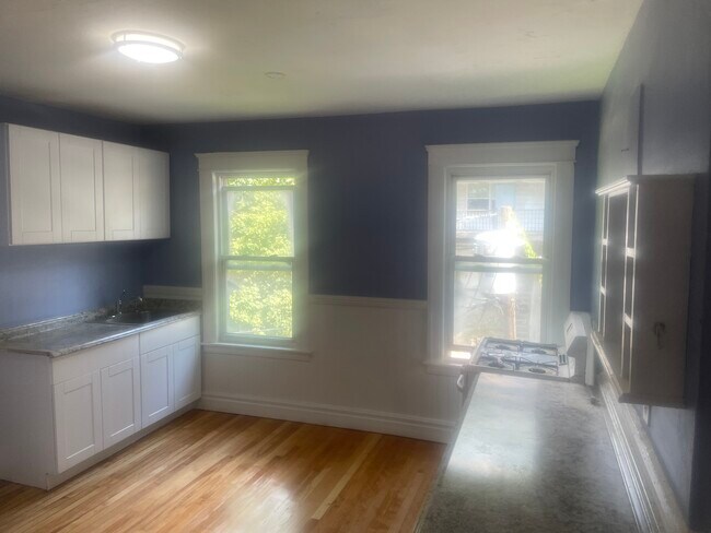 Building Photo - 19 Sturgis St