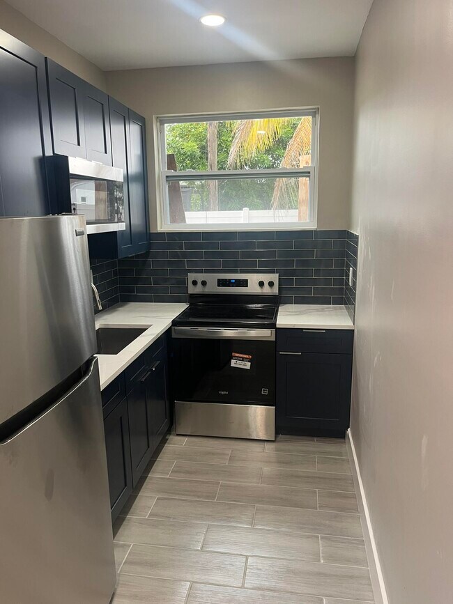 Foto del edificio - 3451 Charleston Blvd