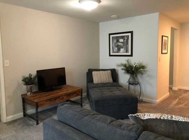 Foto del edificio - 3313 46th Ave SE