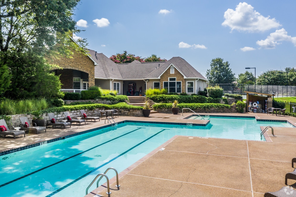 Appling Lakes 1392 Equestrian Dr Cordova, TN Apartments for Rent in