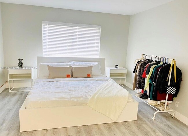 Building Photo - 432 Lakeview Dr