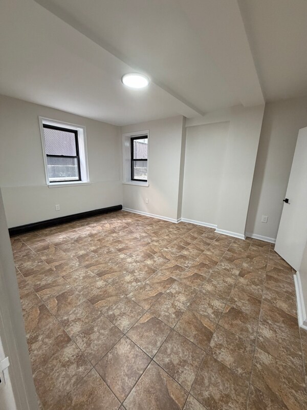 Foto del edificio - 150 S Harrison St