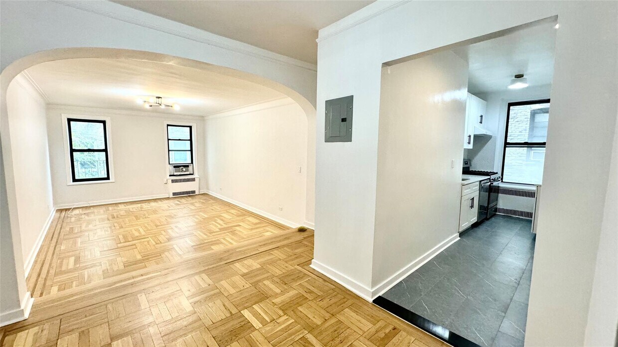 Foto principal - 41-07 42nd St