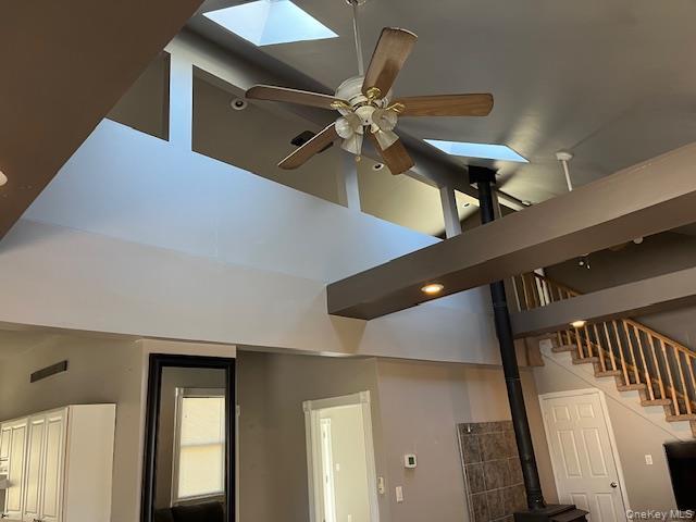 Building Photo - 6 Sycamore Ln